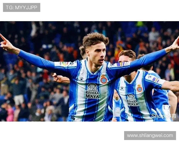 拉齐奥足球明星盘点：历史与现役球员的辉煌成就与影响力